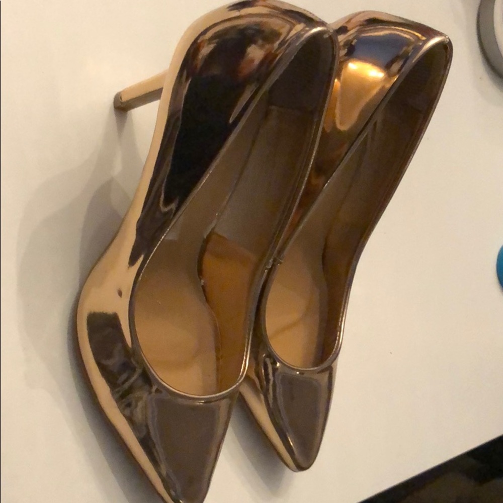 Women’s high heels